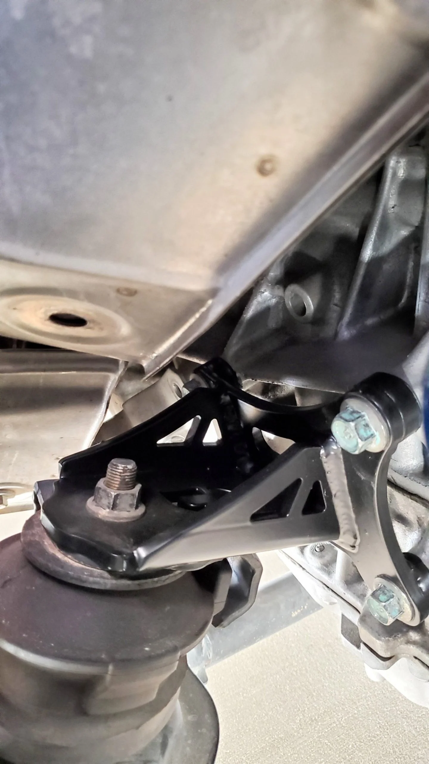 Ballade Sports 00-09 S2000 Lower Engine Mount Bracket Set - Image 3