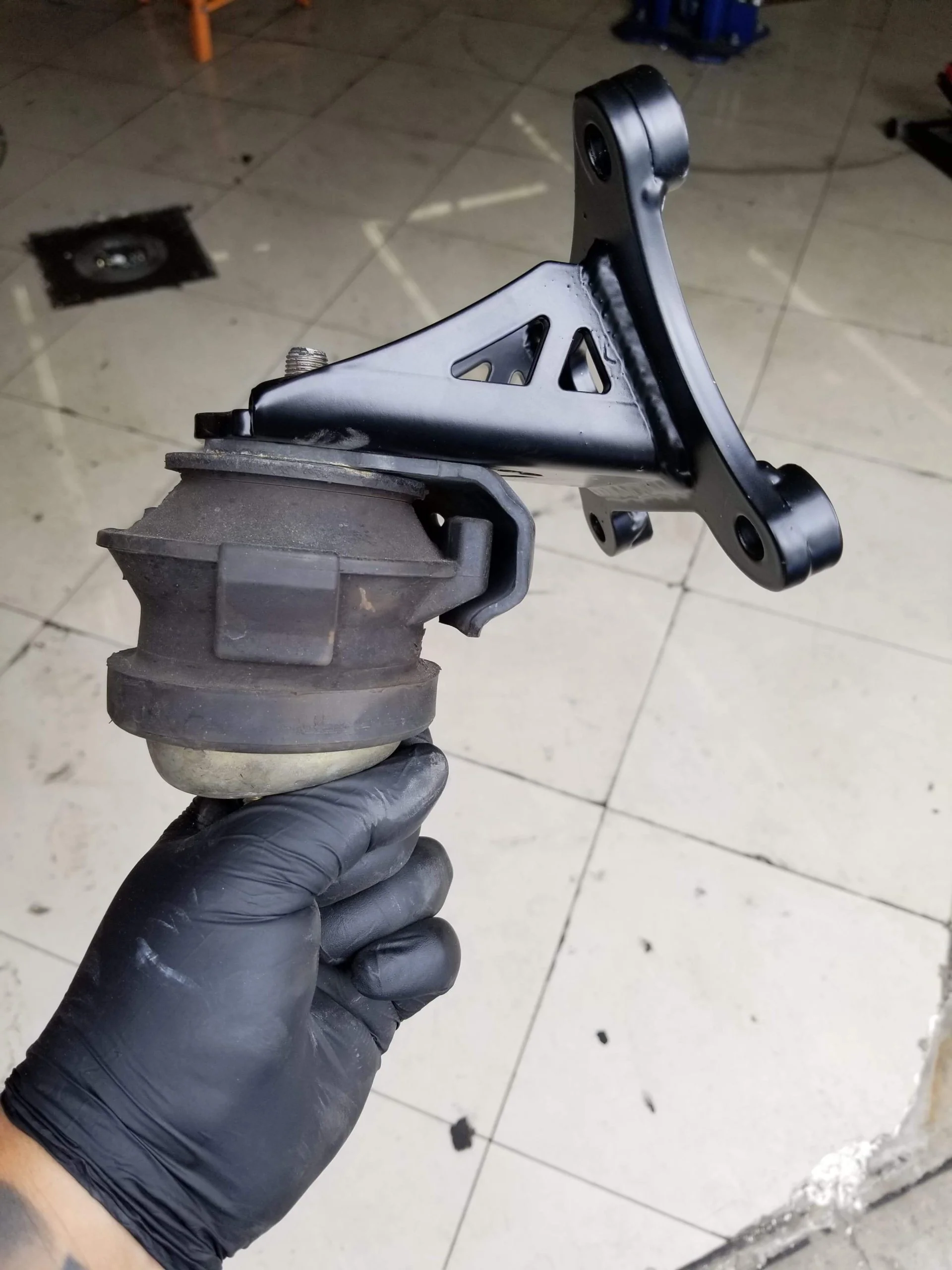 Ballade Sports 00-09 S2000 Lower Engine Mount Bracket Set - Image 5