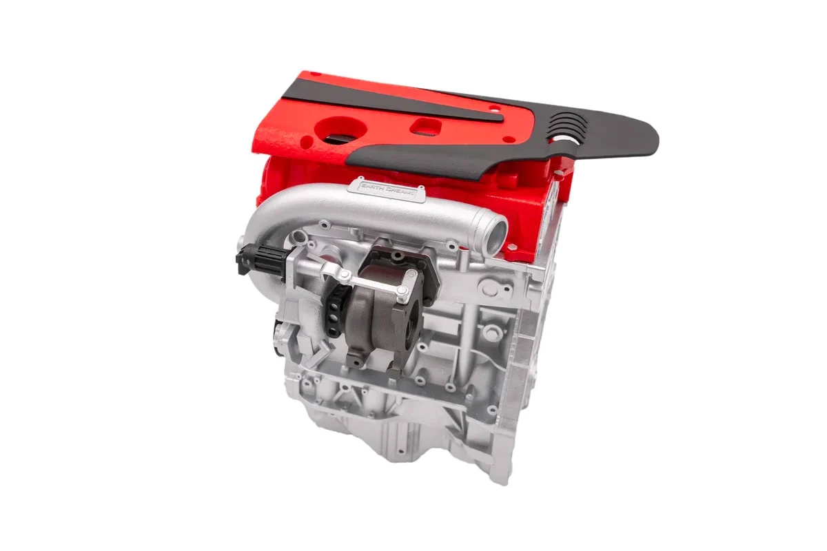 Limited Edition Honda 1:5 Scale Model Engine Collectibles - Image 5