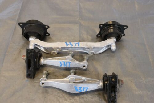 Used Honda S2000 Rear Differential Mounts and Bracket - Image 2