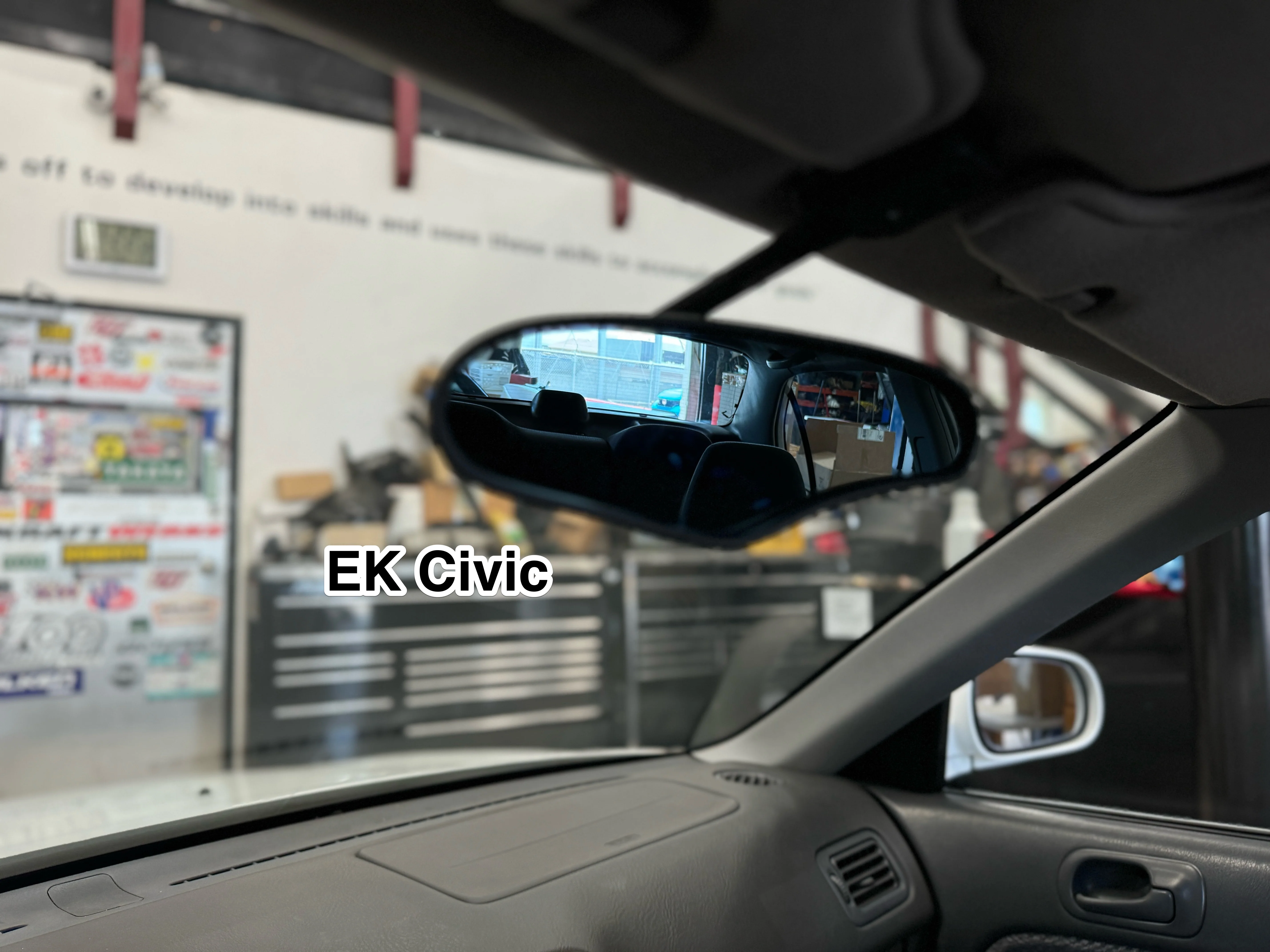 Vaikhari USA Monaco Style Carbon Fiber Convex Rear View Mirror - Image 20